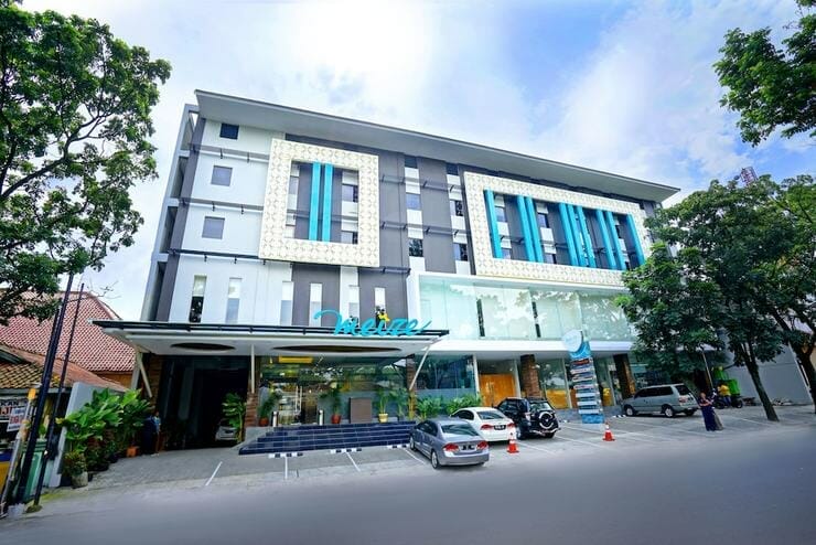 Meize-Hotel-Bandung-Pt-Garuda-Systrain.co_.id_