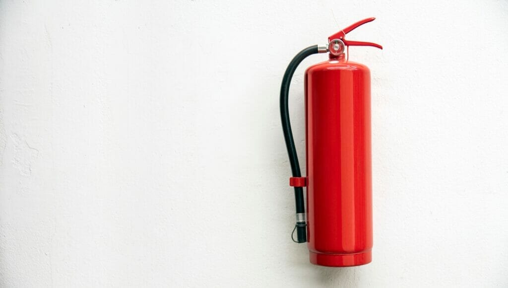 APAR merupakan singkatan dari Alat Pemadam Api Ringan atau fire extinguisher, yaitu alat yang digunakan untuk memadamkan api atau mengendalikan kebakaran kecil