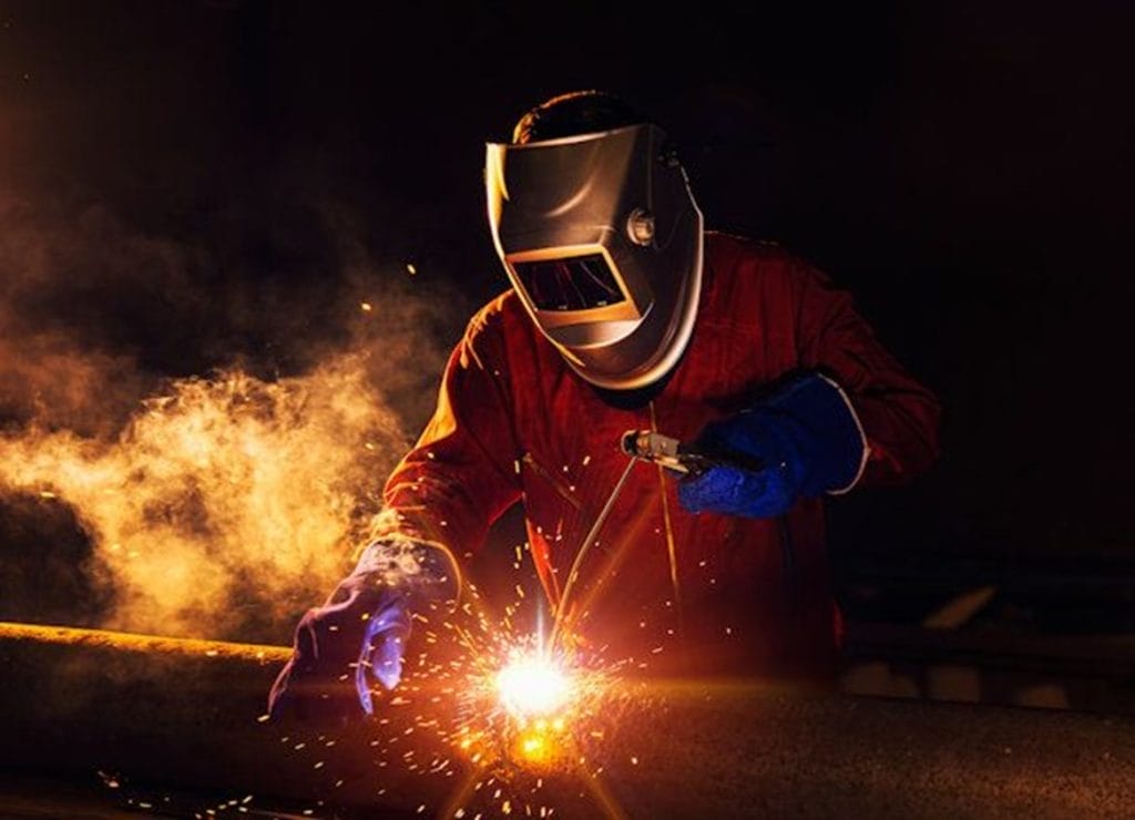 SMAW (Shield Metal Arc Welding) Teknik Pengelasan Yang kuat dan Paling Umum Digunakan