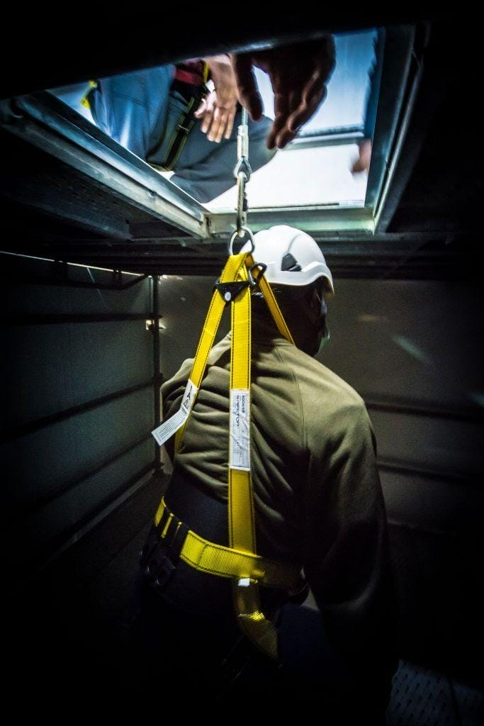 Mengenal Tentang Lifeline Alat Pelindung Diri Pada Pekerjaan Ketinggian